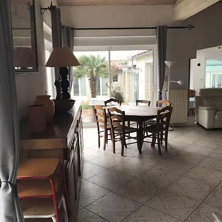 Ile De Re -le Clos Des Ajoncs-villa De Charme Avec Piscine Couverte-8 A 12 Pers ヴィラ